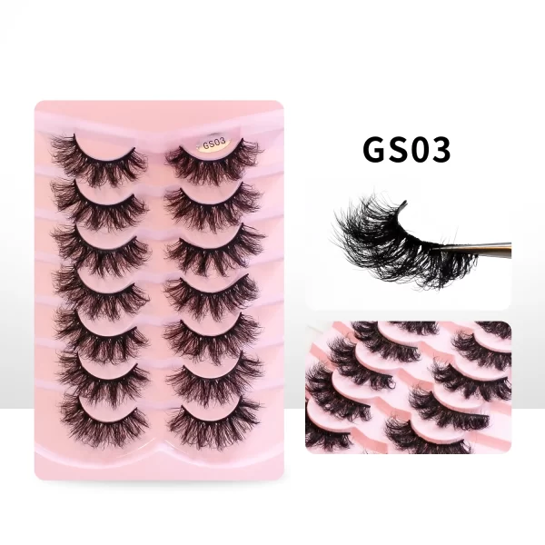 Enhance your eye makeup with our pack of 7 pairs of mink lashes. These fluffy lashes have a natural wispy and messy look, perfect for creating a manga-inspired style. Plus, enjoy free shipping - Image 5